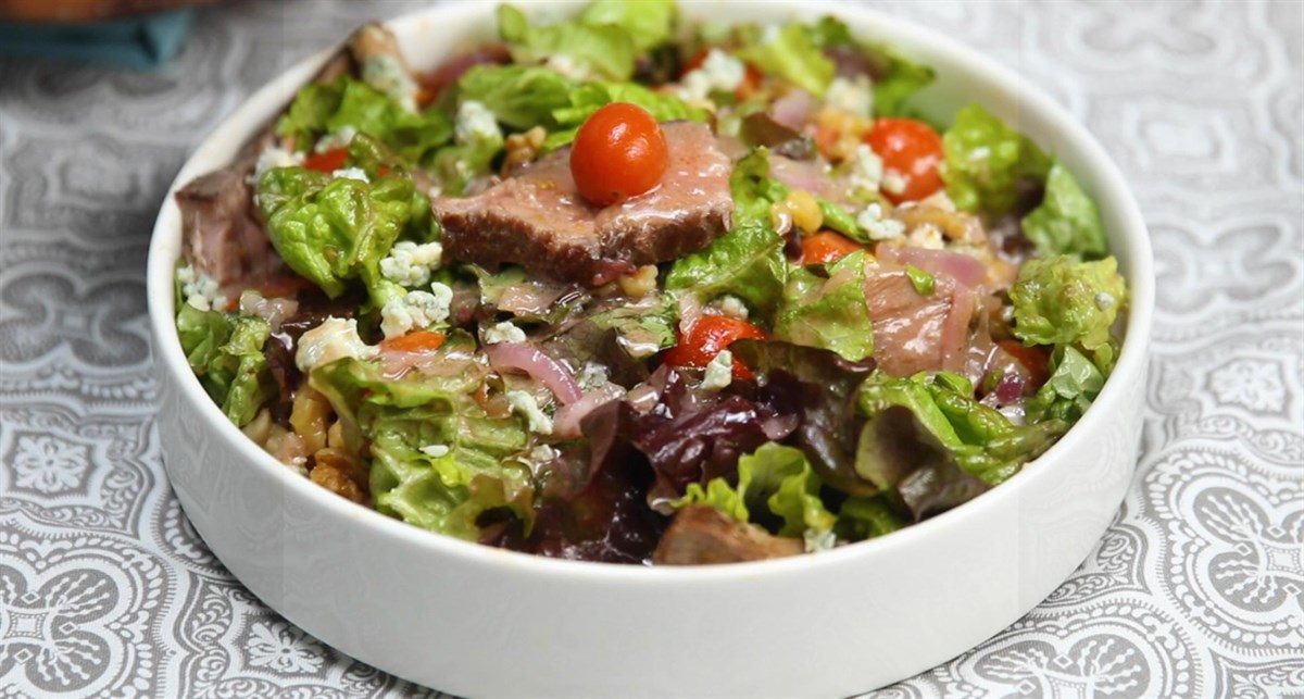 Ăn nhẹ với salad thịt bò nhưng vẫn cung cấp đủ dinh dưỡng