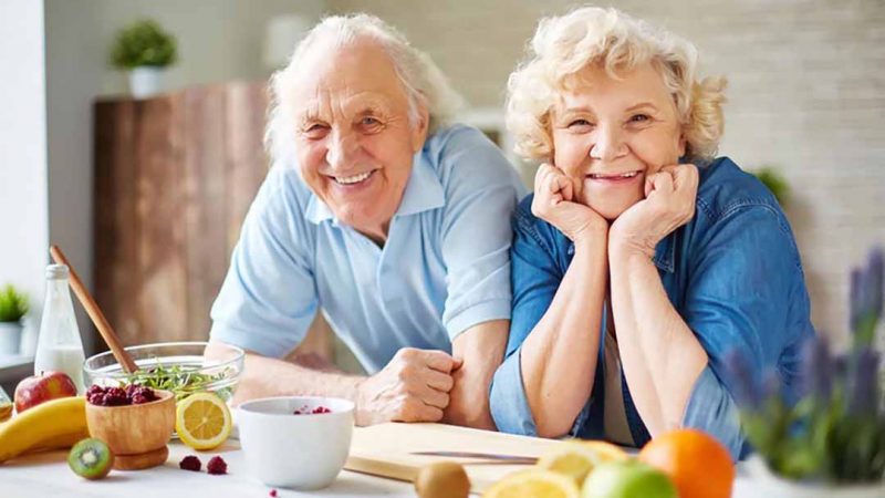 Cần bổ sung những vitamin nào tốt cho người cao tuổi?