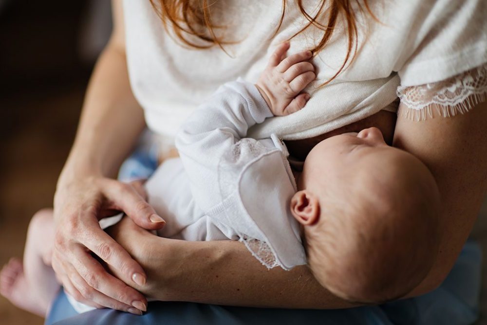 Sữa cho trẻ sơ sinh: Liều lượng mỗi ngày mà các mẹ nên biết