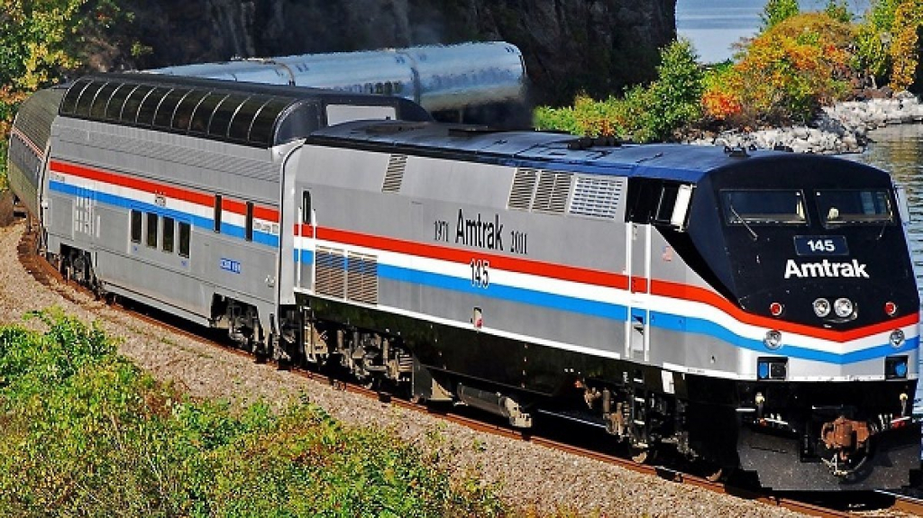 Xe lửa Amtrak