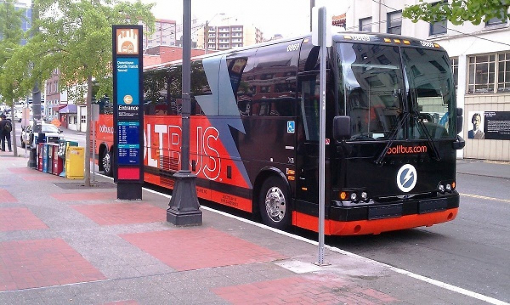 Bolt bus